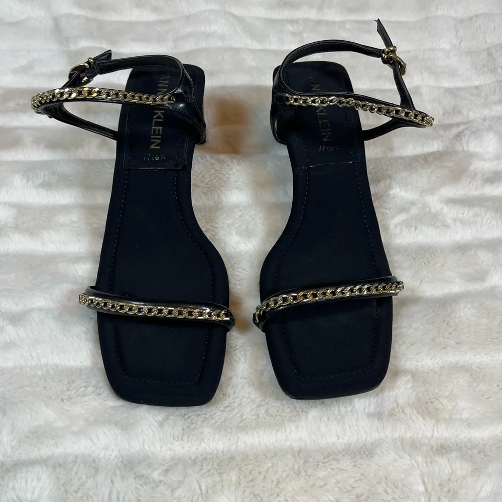 Anne Klein W9 iFlex Jelina Square Toe Summer Fall Chain Accent Black Gold Heels